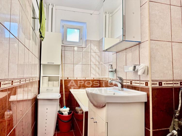 Apartament cu 3 camere semidecomandat în Șagului