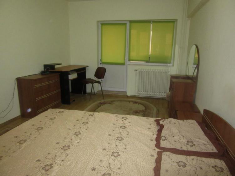 Apartament cu 2 camere decomandat în Bd. Independenței