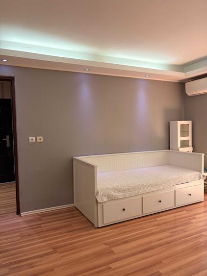 Apartament cu 2 camere semidecomandat în Dacia