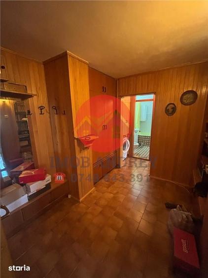 Apartament cu 2 camere decomandat în Baia