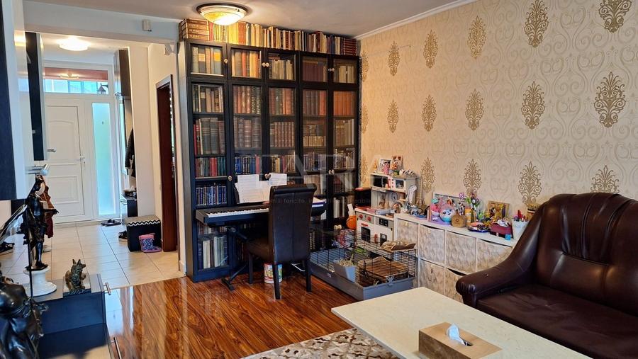 Duplex cu 4 camere cu Canalizare în Bună Ziua