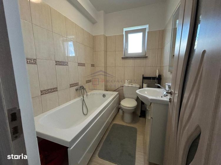 Apartament cu 3 camere decomandat în Burdujeni