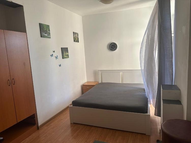 Garsonieră semidecomandată, mobilată în Universitate