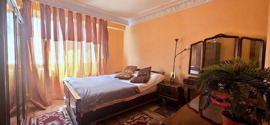Apartament cu 3 camere decomandat, mobilat în Km 4-5