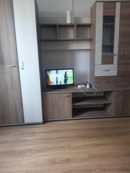 Garsonieră decomandată în Exterior Vest