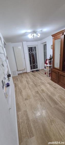 Casă cu 6 camere cu Teren 950 Mp în Fieni