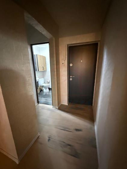 Apartament cu 3 camere decomandat în Port