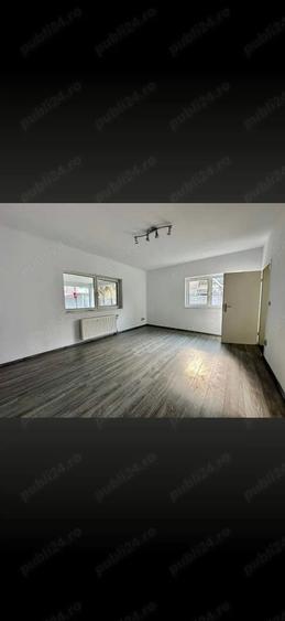 Casă cu 7 camere cu Teren 500 Mp în Șagului