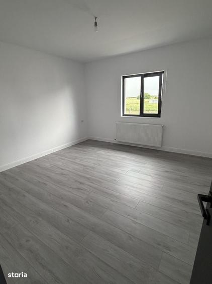 Casă cu 4 camere în Ciorogârla