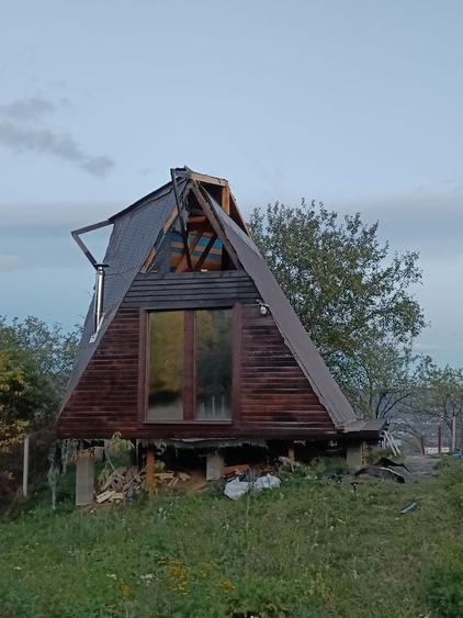 Teren de 560 mp, în Bogdănești (Bujoreni)