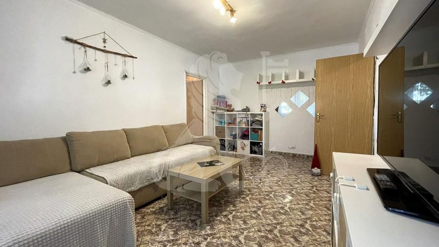 Apartament cu 3 camere semidecomandat, mobilat în 1 Decembrie 1918