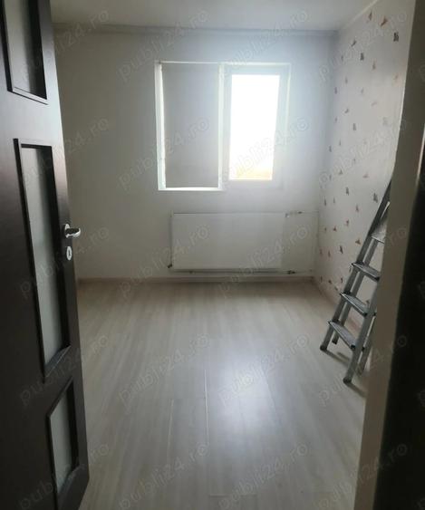 Apartament cu 3 camere decomandat în Drumul Taberei