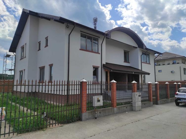 Casă cu 4 camere cu Teren 400 Mp în Exterior Vest