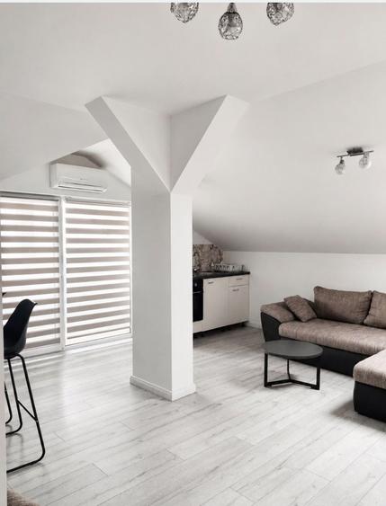 Apartament spatios 2 cam. 78 mp, centrala proprie, garaj subteran - 1