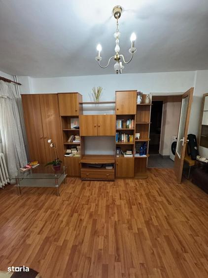 Apartament cu 2 camere în Berceni