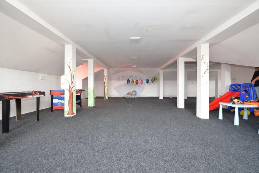 Spațiu comercial, de 336 mp, în Drumul Taberei