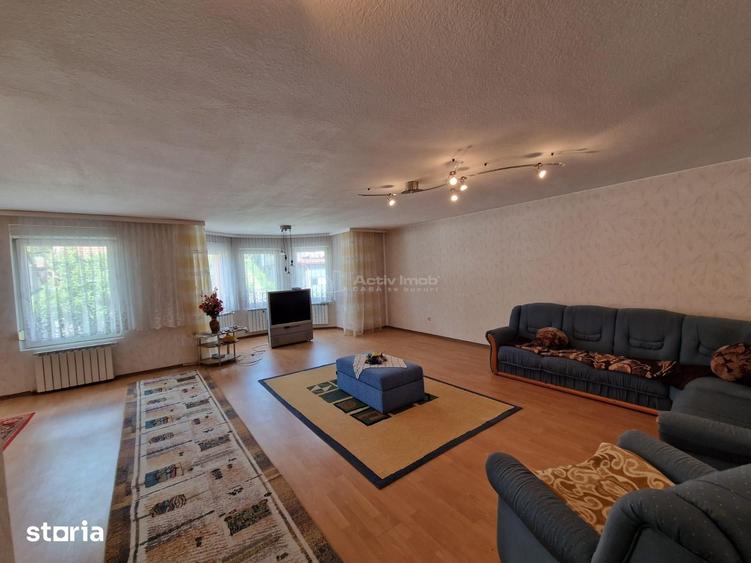 Casă cu Teren 720 Mp în Central