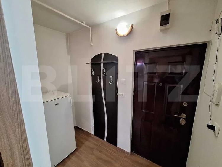 Garsonieră decomandată, mobilată în Central