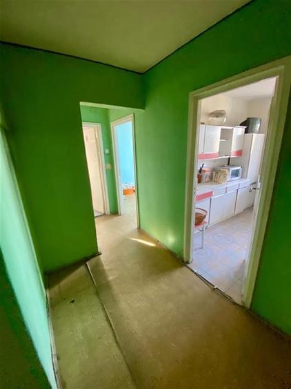 Apartament cu 3 camere decomandat în Rogerius
