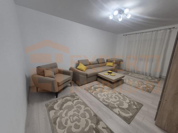Apartament de închiriat – 2 camere decomandat, zona Dacia, proaspăt renovat - 2