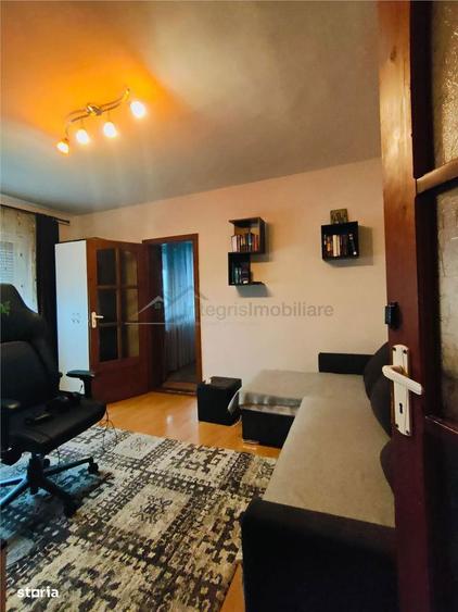 Apartament cu 2 camere semidecomandat în Iosia
