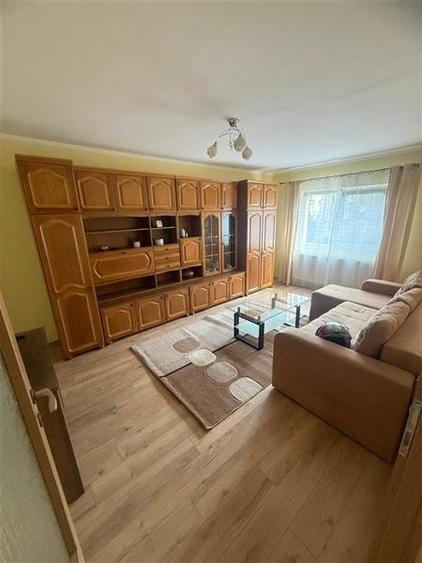Apartament cu 2 camere semidecomandat, mobilat în Zorilor