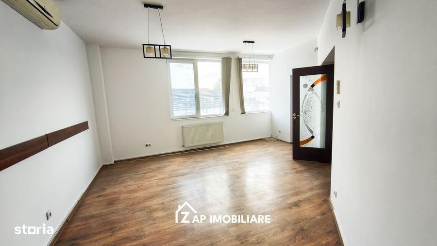 Apartament cu 4 camere decomandat în Central