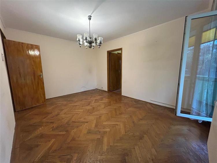 Apartament cu 2 camere semidecomandat în Astra