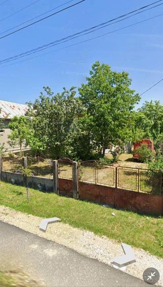Casă cu 3 camere în Iancu Jianu