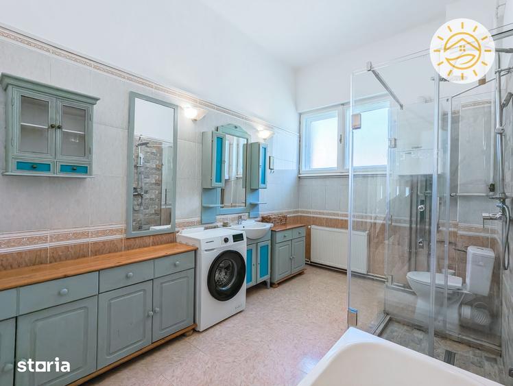 Apartament cu 5 camere în Centrul Istoric