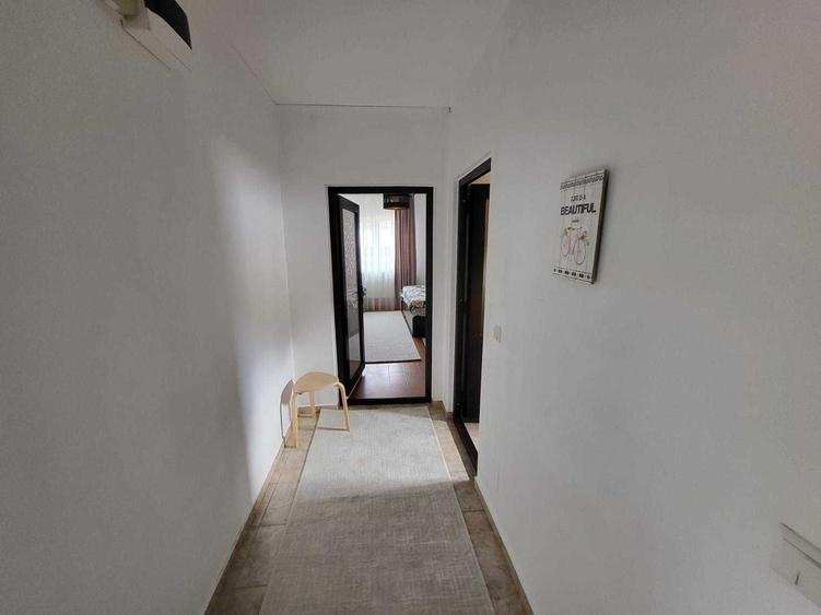 Garsonieră decomandată în Central