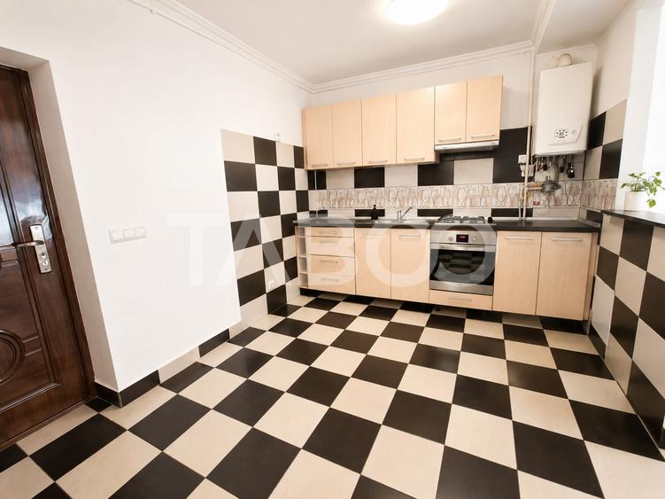 Apartament cu 3 camere decomandat, mobilat în Cisnădie