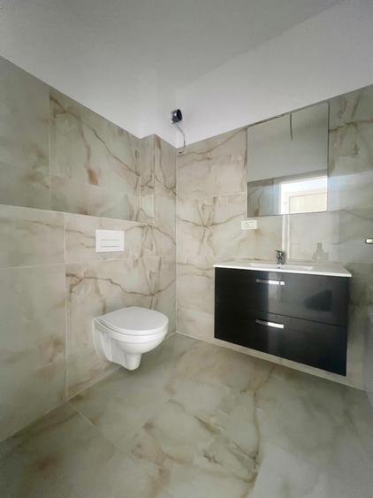 Apartament cu 3 camere decomandat în Giroc