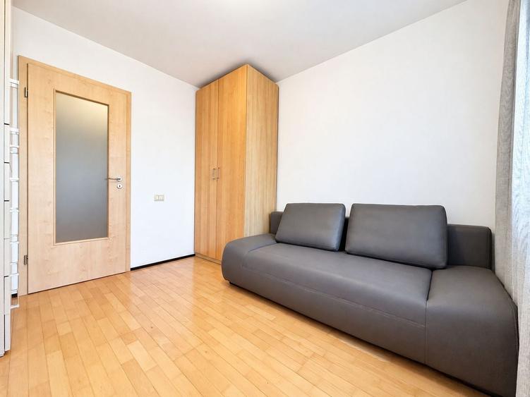 Apartament cu 3 camere decomandat, mobilat în Circumvalațiunii
