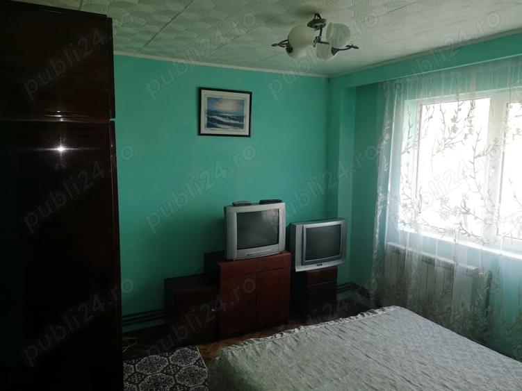 Apartament cu 3 camere decomandat în Vest