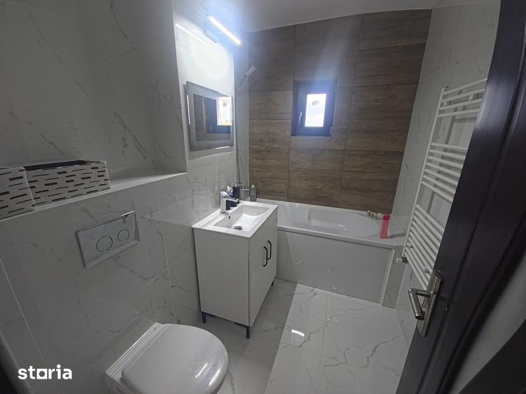 Apartament cu 2 camere decomandat în Universitate