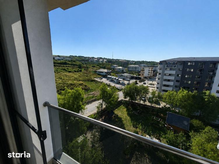 Apartament cu 2 camere semidecomandat în Bârnova