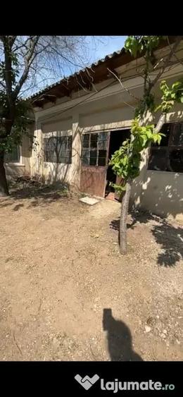 Casă cu 5 camere în Țigănești