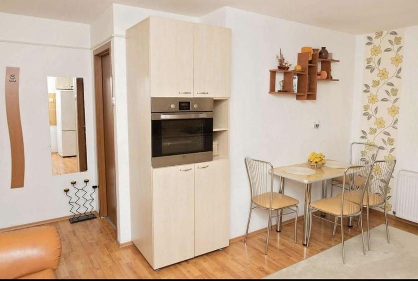 Apartament cu 2 camere semidecomandat în Rogerius