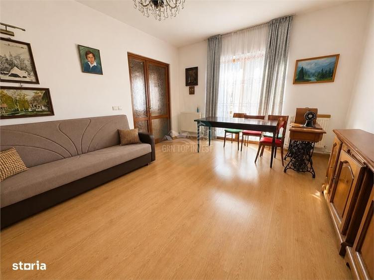Casă cu 4 camere decomandat în Lupeni