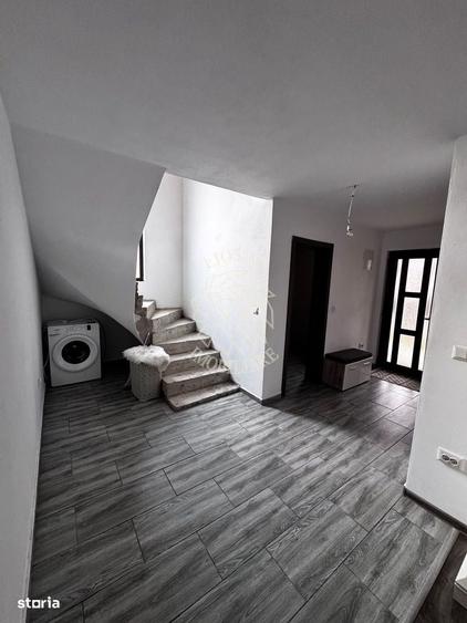 Casă cu 4 camere în Șieu