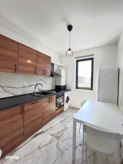 Apartament cu 2 camere decomandat, mobilat în Central