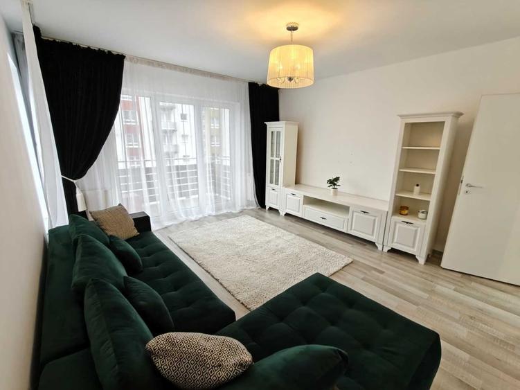 Apartament cu 2 camere decomandat în Avantgarden
