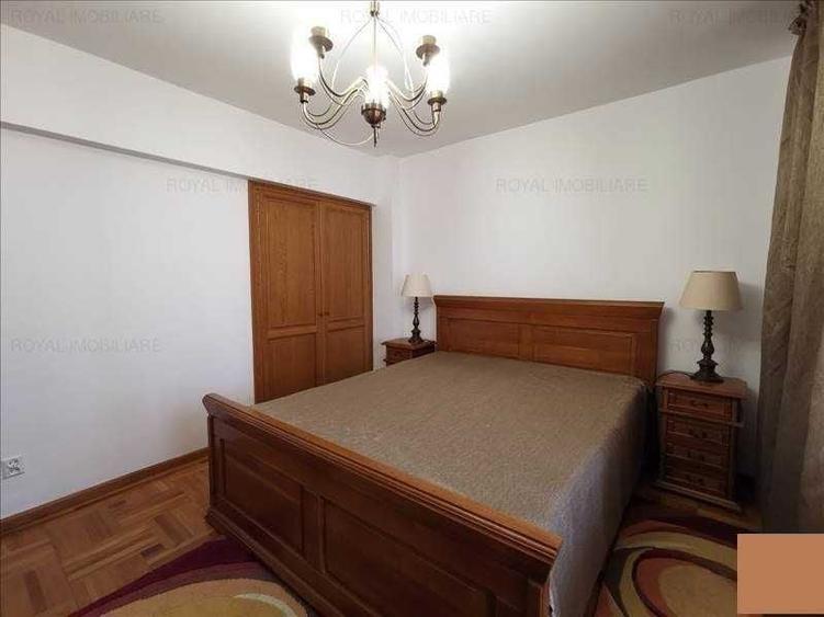 Apartament cu 3 camere decomandat în Ultracentral