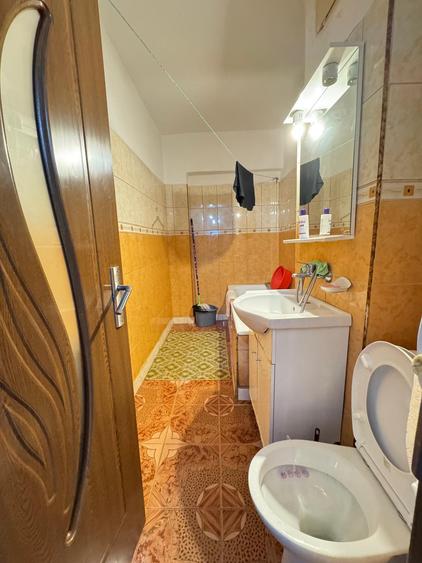 Apartament cu 3 camere decomandat în Dacia