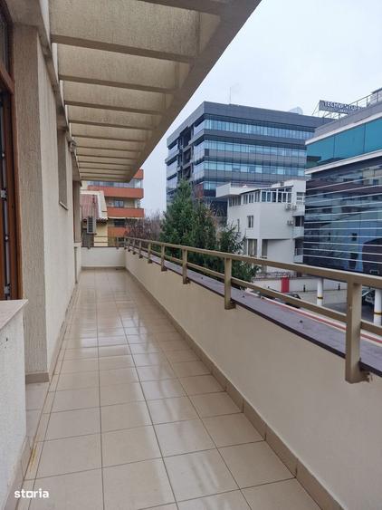 Apartament cu 4 camere, mobilat în Herăstrău
