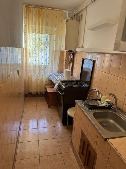 Garsonieră decomandată în Central