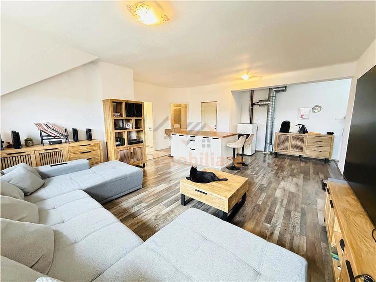 Apartament cu 3 camere în Paleu