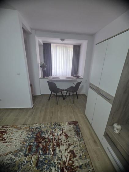 Garsonieră decomandată în Rogerius