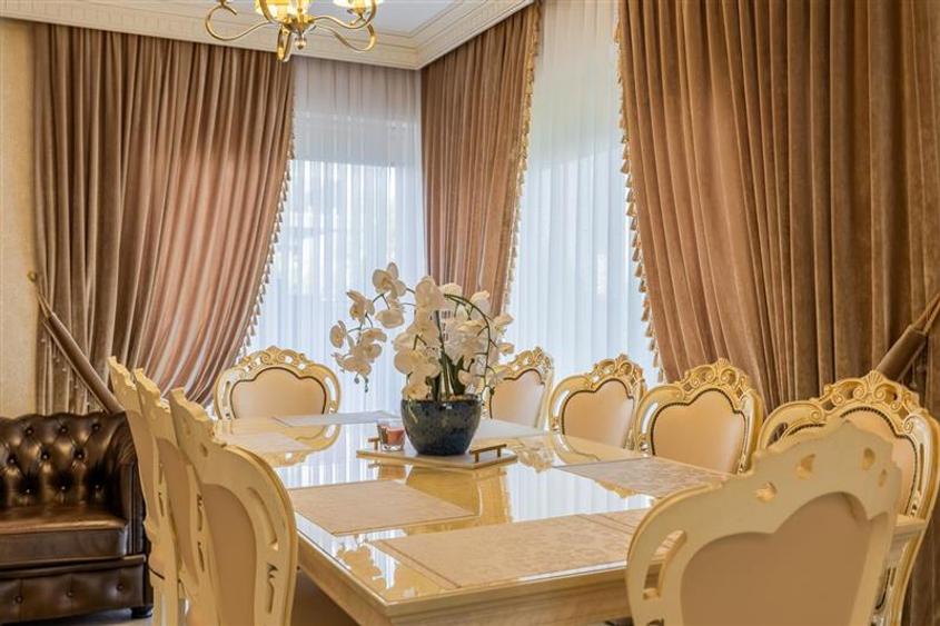 Casă cu 4 camere cu Teren 390 Mp în Sânpetru